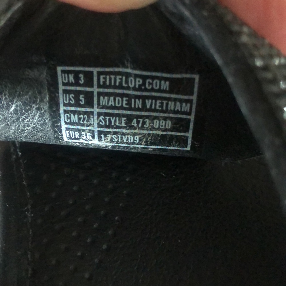 FITFLOP BANDA MICRO-CRYSTAL TOE-POST BLACK LEATHER Flip Flop SANDALS SZ 5 EUC - Picture 7 of 9